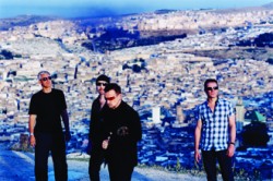U2 photo sm